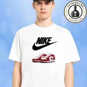 Air Jordan 1 Low GS Summit White Varsity Red Sneaker T-Shirt