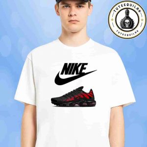 Nike Air Max Plus Black Light Crimson Sneaker T-Shirt
