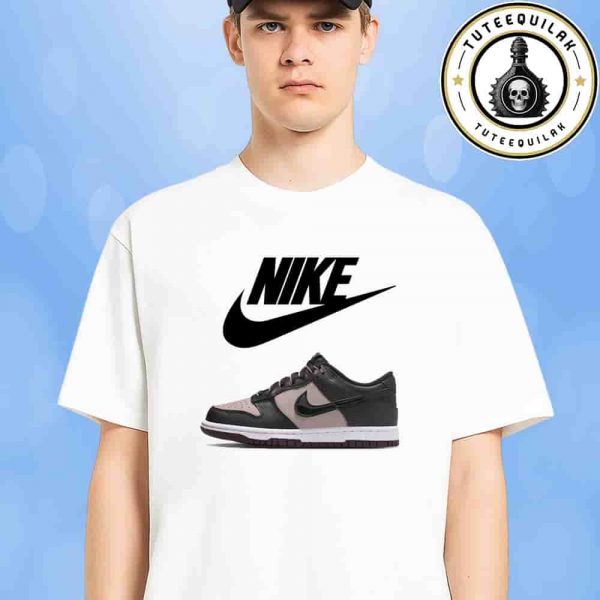 Nike Dunk Low SE Sneaker T-Shirt
